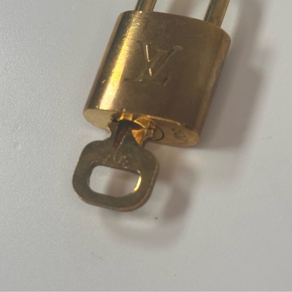 Louis Vuitton Gold Lock and Key #307 - Picture 4 of 8